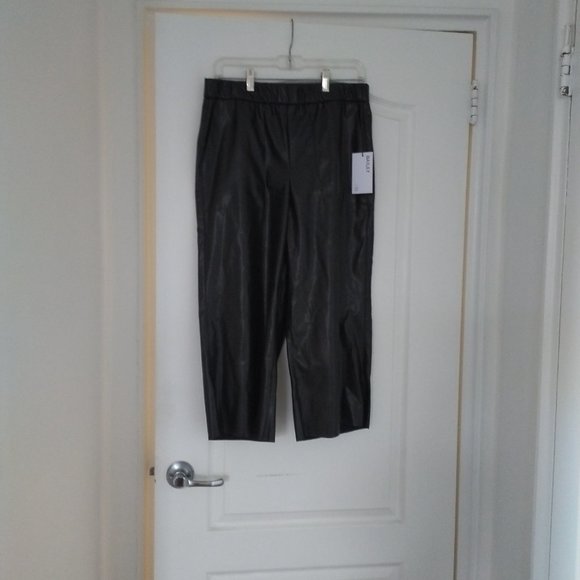Vegan Leather Culottes, Black - Picture 2 of 4
